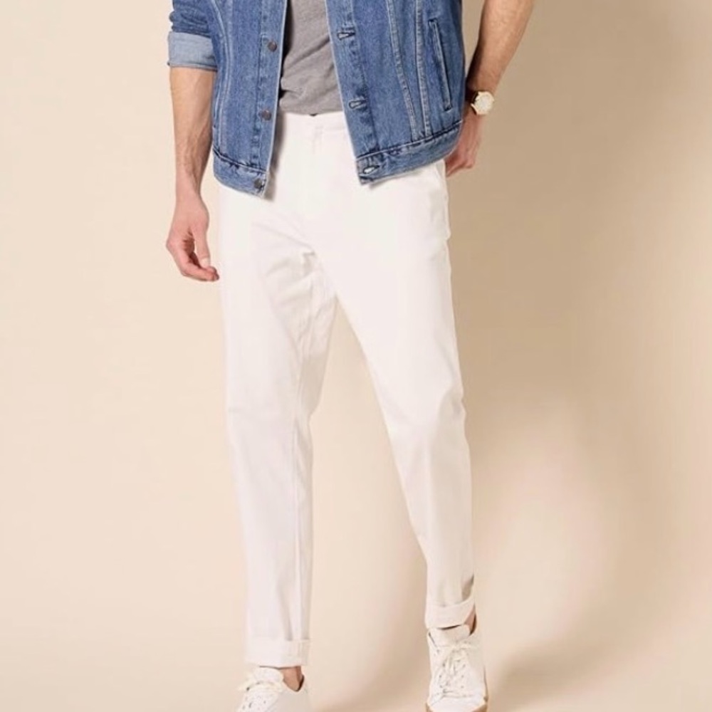 NWOT Amazon Essentials Men's Athletic-Fit White Washed Chino Pants Sz 31W x 28L